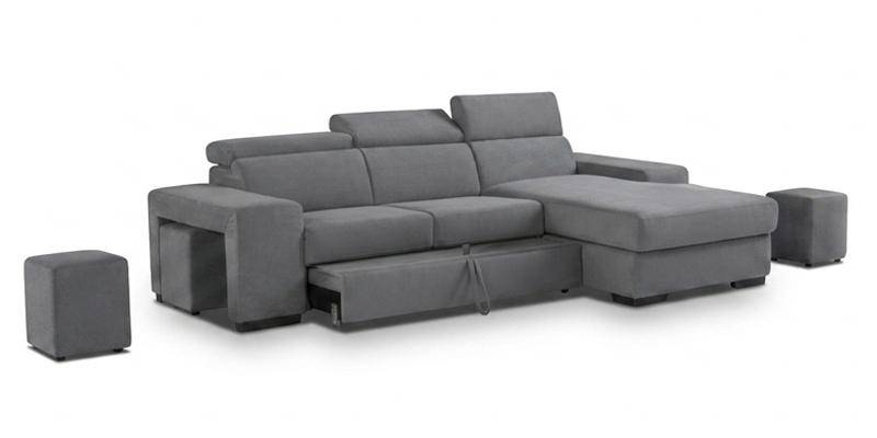 Divano con carrello estraibile e chaise longue fissa, braccioli con 2+2 pouf, in microfibra antimacchia.
